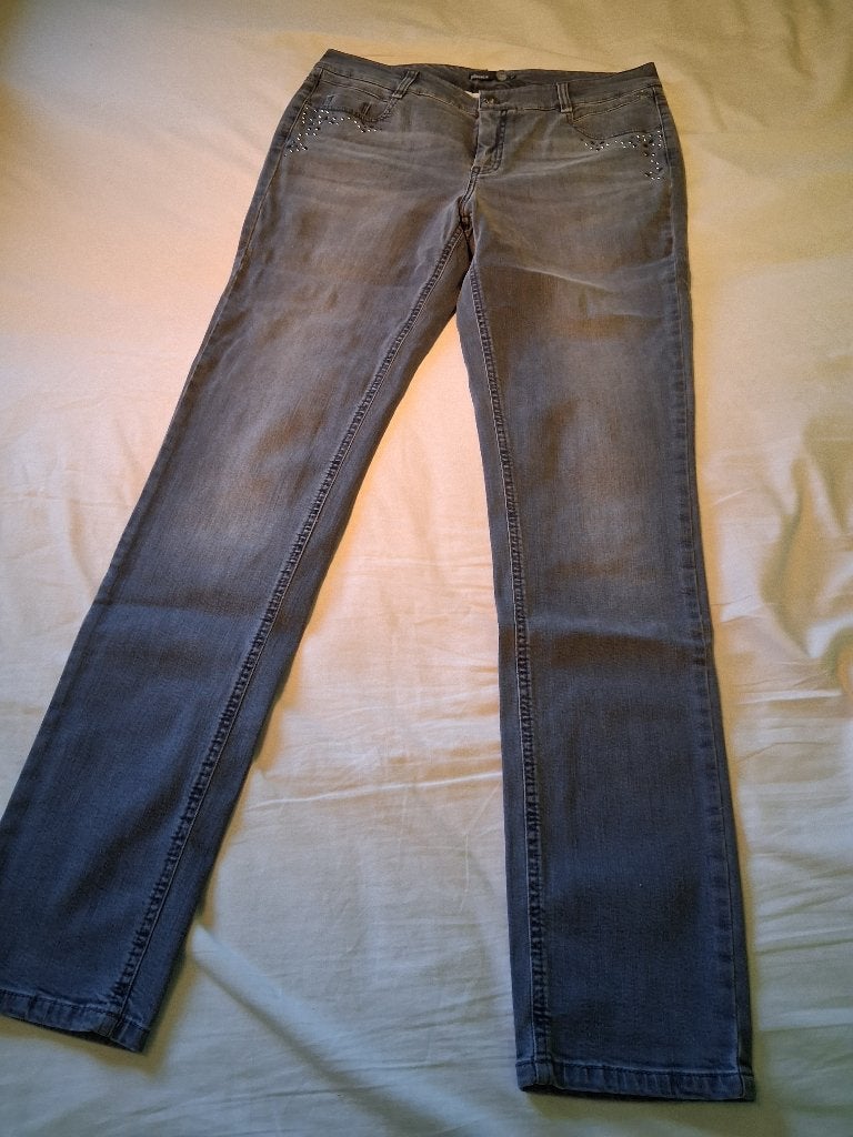 zwarte jeansbroek met parels - maat 38, Vêtements | Femmes, Jeans, Atelier gardeur, Enlèvement ou Envoi, Comme neuf, W30 - W32 (confection 38/40)