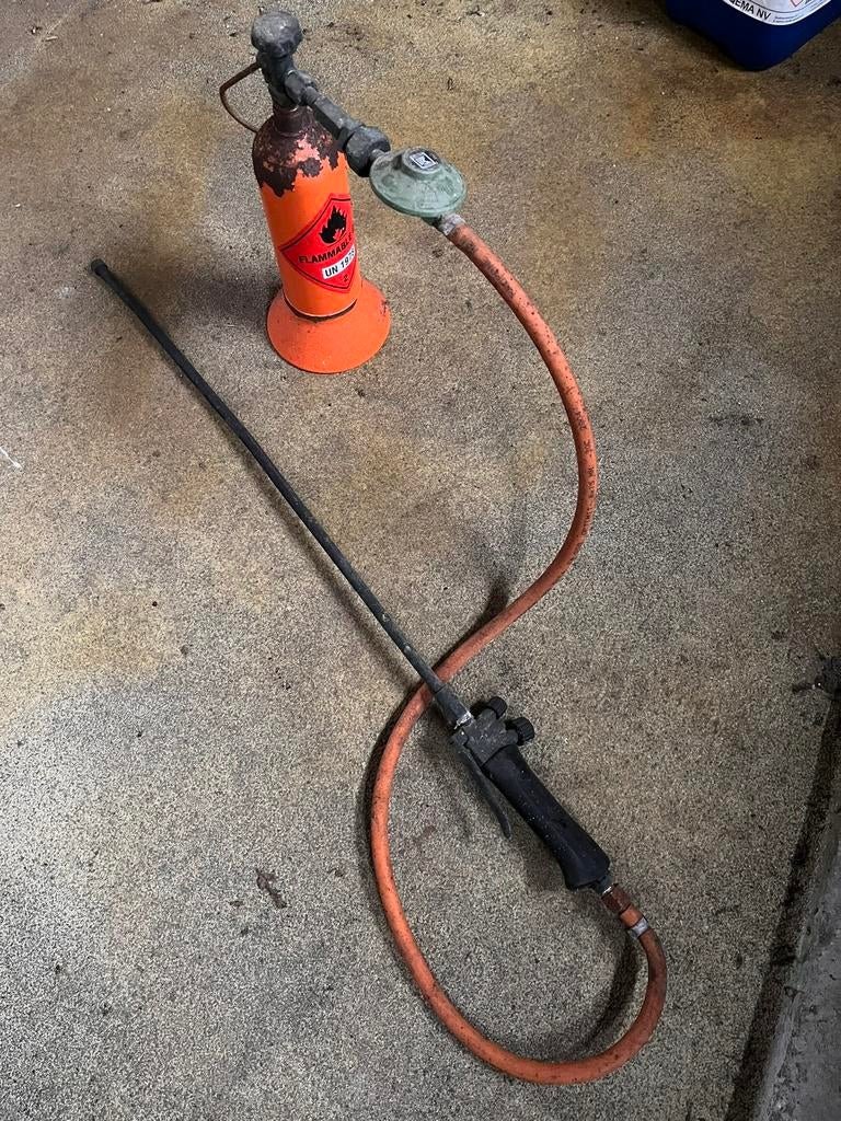 Gasbrander ontharing koeienuier, Ophalen, Zo goed als nieuw