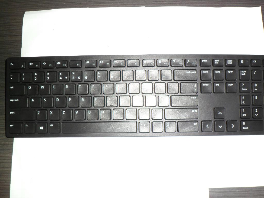Toetsenbord DELL Model 0JF 0JFP7P USB 2.0 aansluiting, Ophalen, Azerty, Zo goed als nieuw