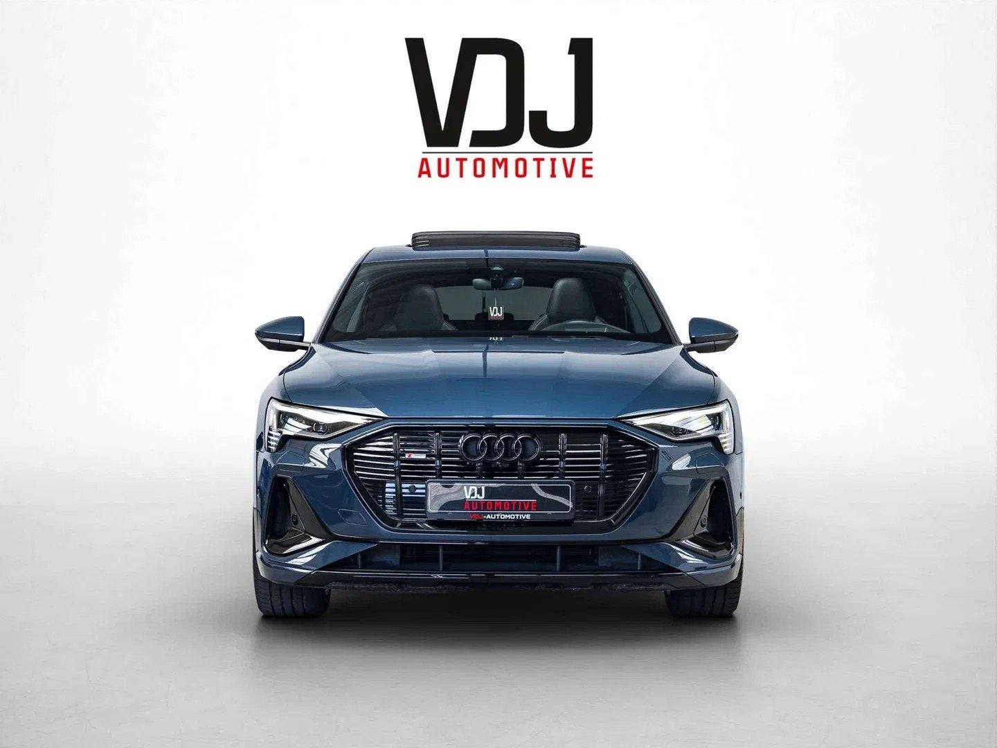 Audi e-tron 95 kWh 55 QUATTRO S-LINE|BANG&OLUFSEN|360|HEAD, Gebruikt, Zwart, Blauw, 408 pk