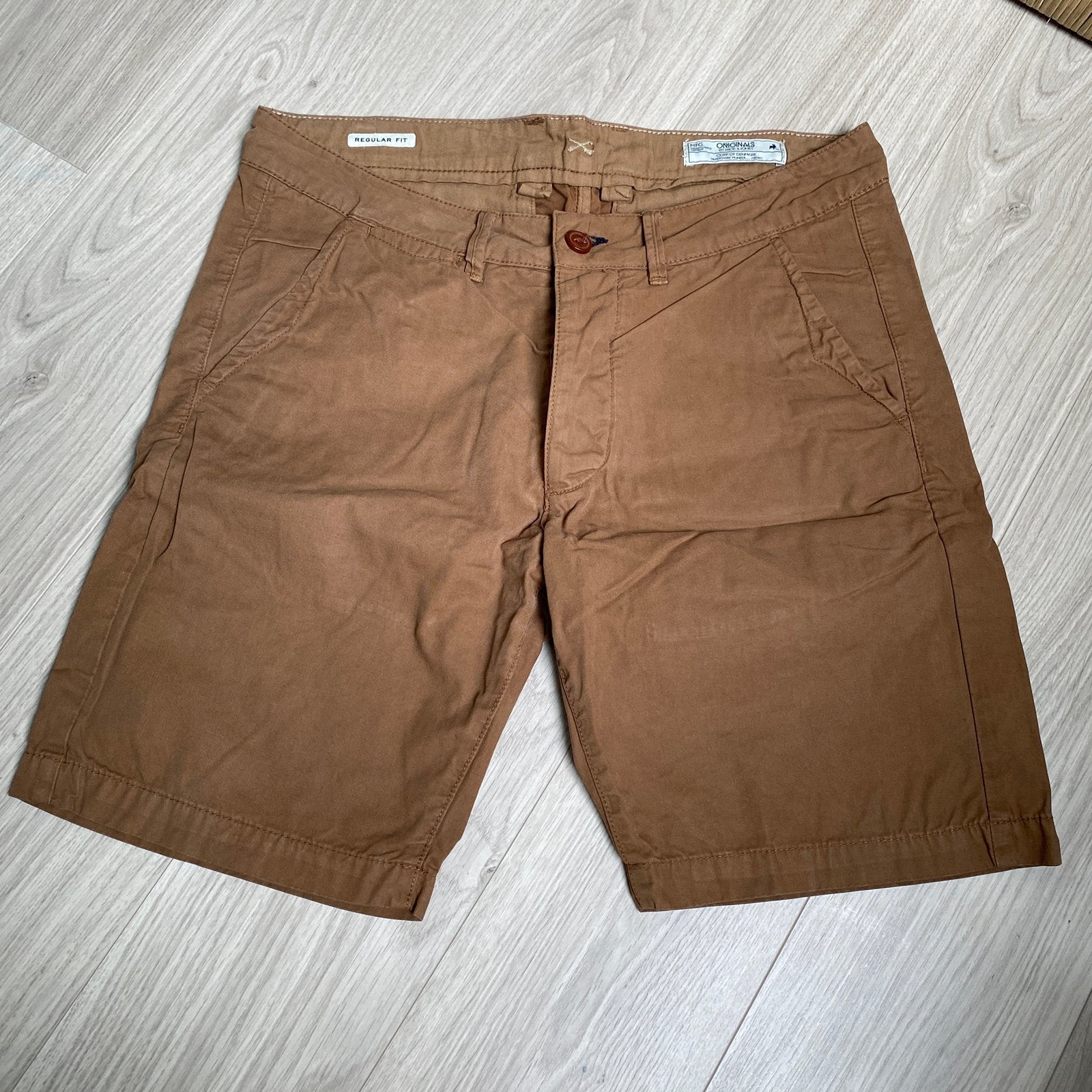 Short jack & jones maat medium, Kleding | Heren, Broeken en Pantalons, Ophalen of Verzenden, Gedragen, Maat 48/50 (M), Bruin