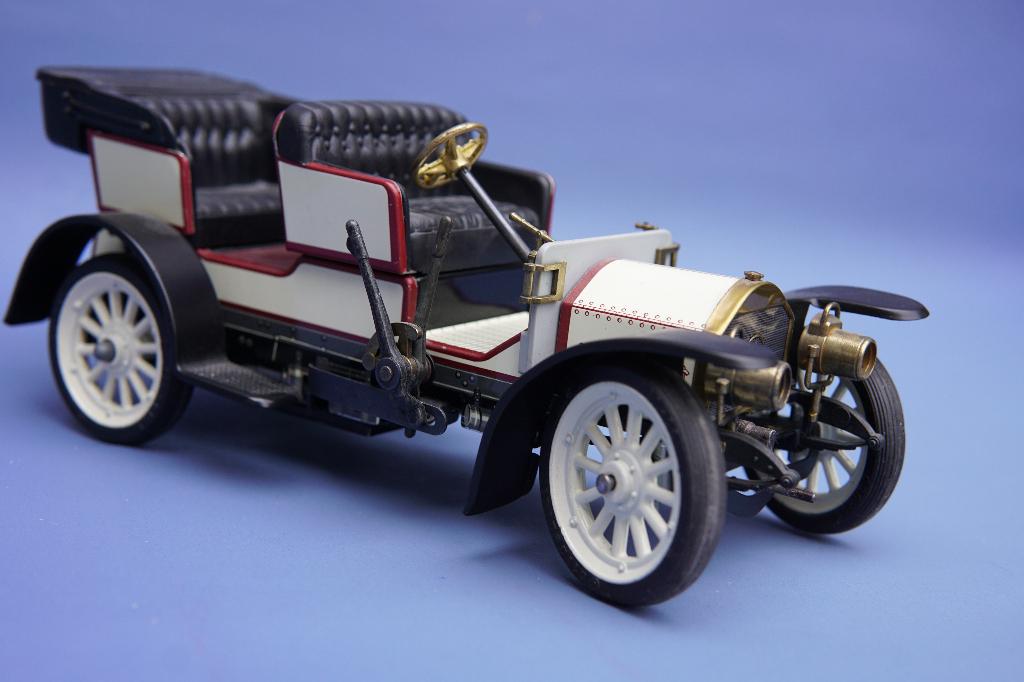 Schuco Mercedes 1902 (1229) en tôles moteur à ressort, Enlèvement ou Envoi, Neuf, Voiture, Autres marques