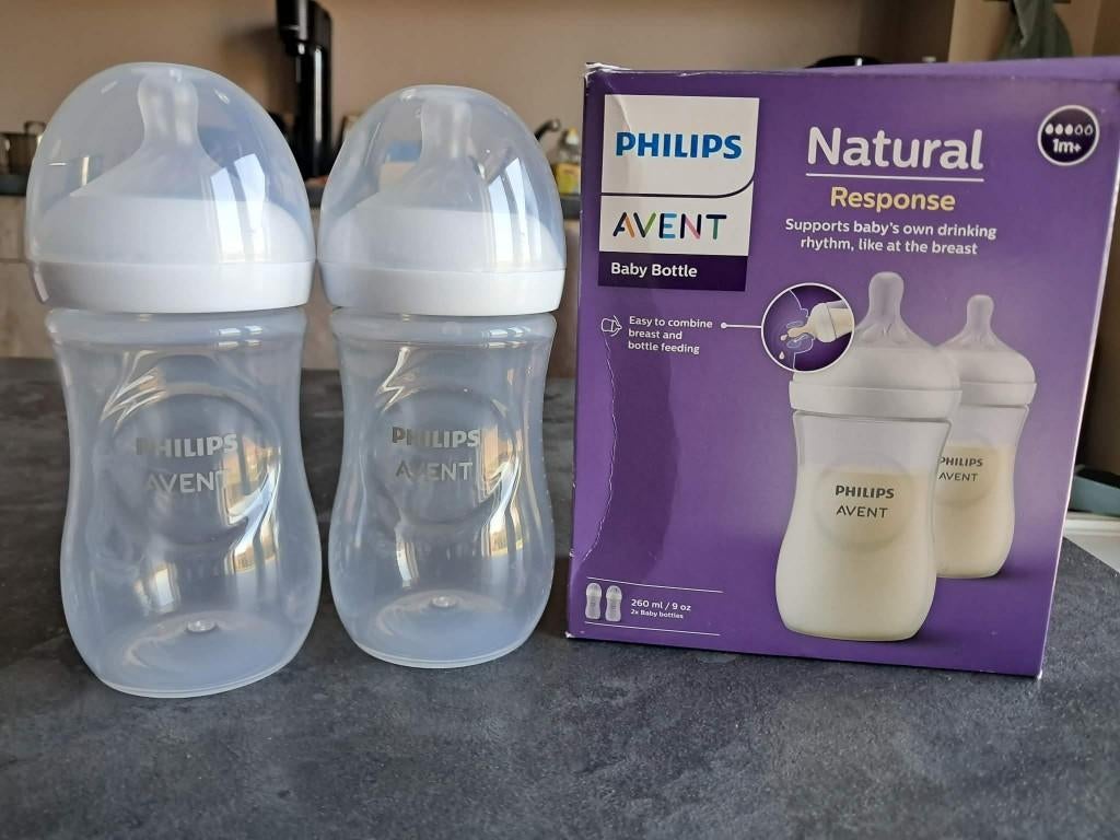 2 Biberons Philips Avent Natural 260 ml 1 mois+, Ophalen of Verzenden, Nieuw, Overige typen