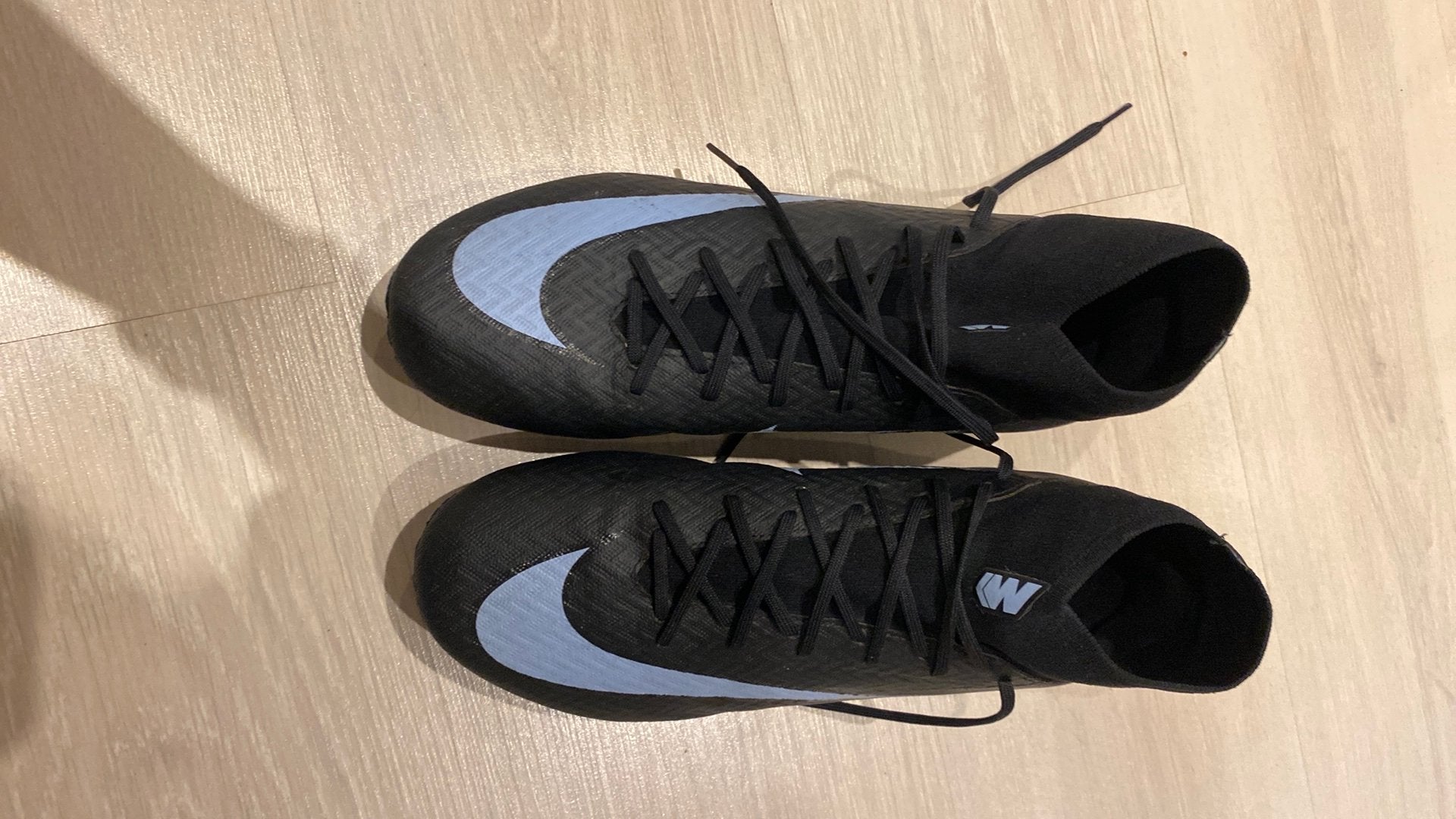 Chaussure football nike, Enlèvement ou Envoi, Comme neuf, Chaussures
