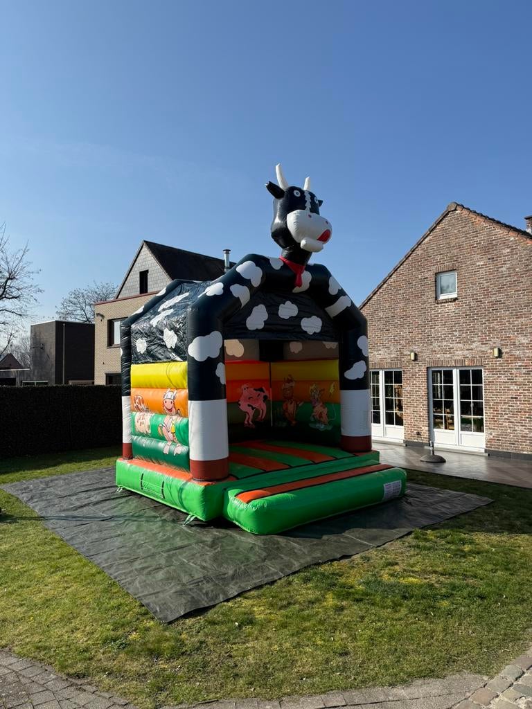 Springkasteel koe te koop, Enlèvement ou Envoi, Comme neuf