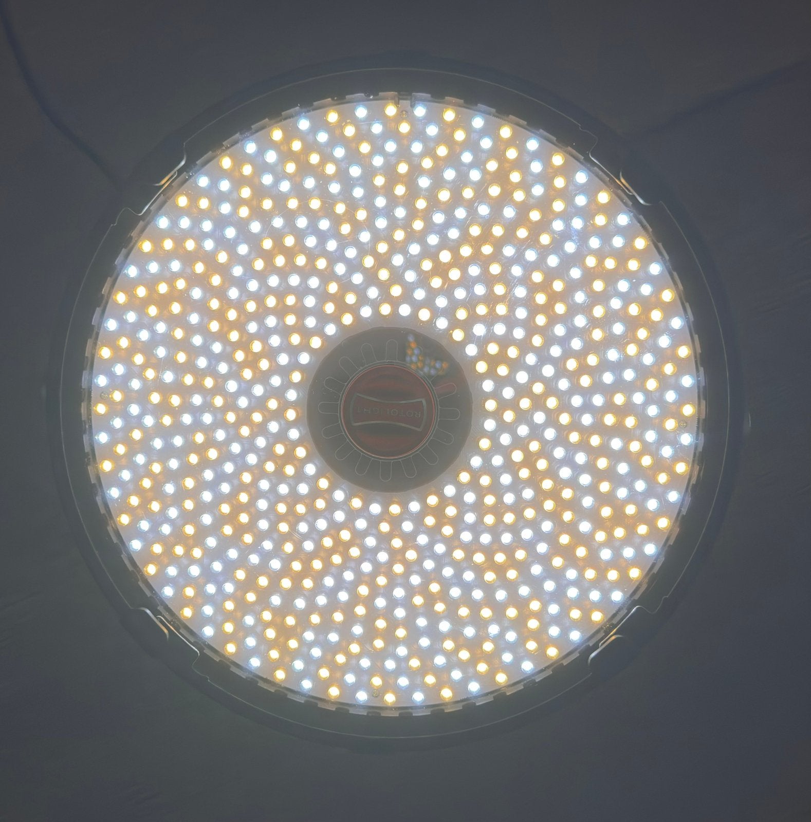 Rotolight AEOS, batterie à montage en V95 Wh et émetteur MFT, Autres marques, Enlèvement ou Envoi, Flash externe, Utilisé