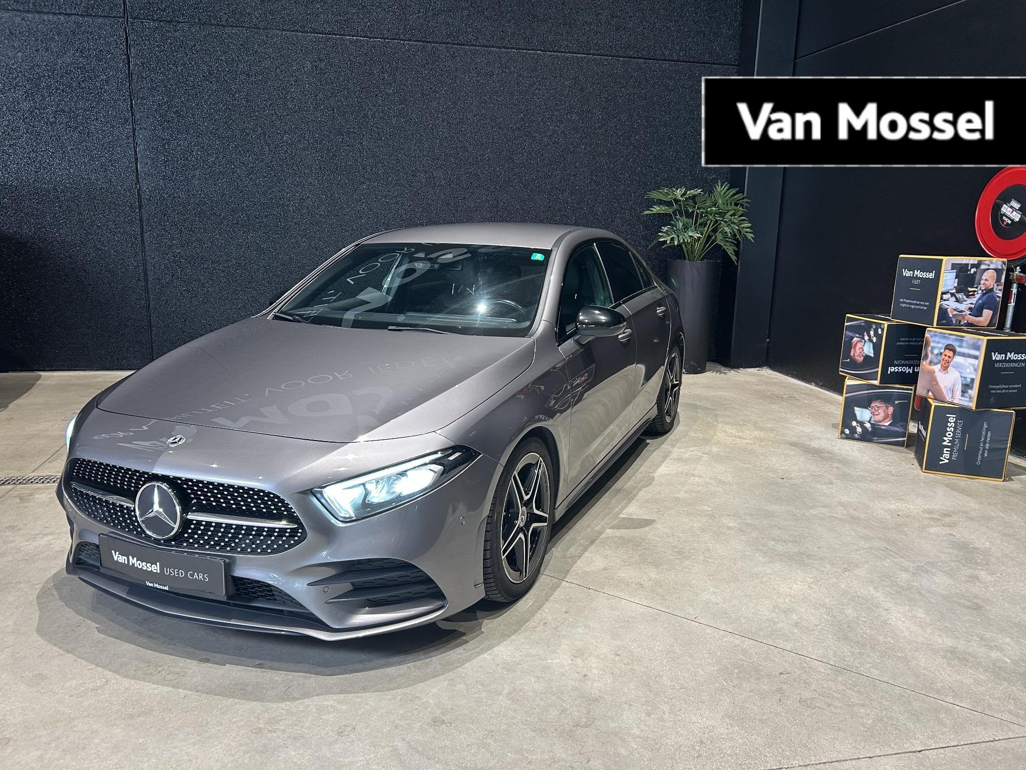 Mercedes-Benz A-Klasse A 180 d Business Line AMG Line | LED, 745 kg, Gebruikt, 4 cilinders, Start-stop-systeem