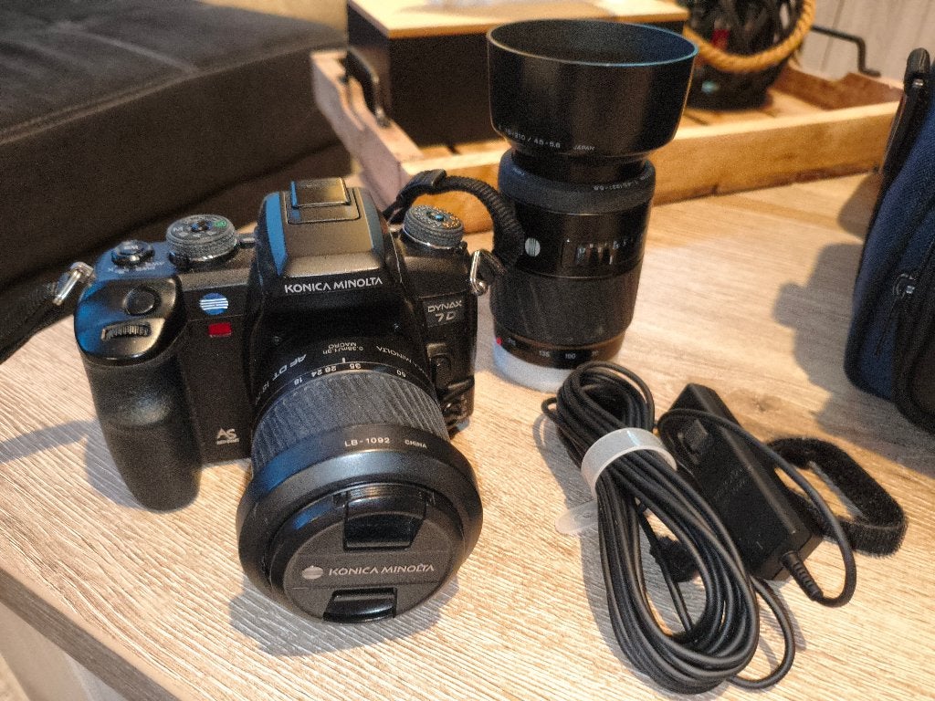 Konica minolta dynax 7d, Enlèvement ou Envoi, Utilisé, Reflex miroir, Konica