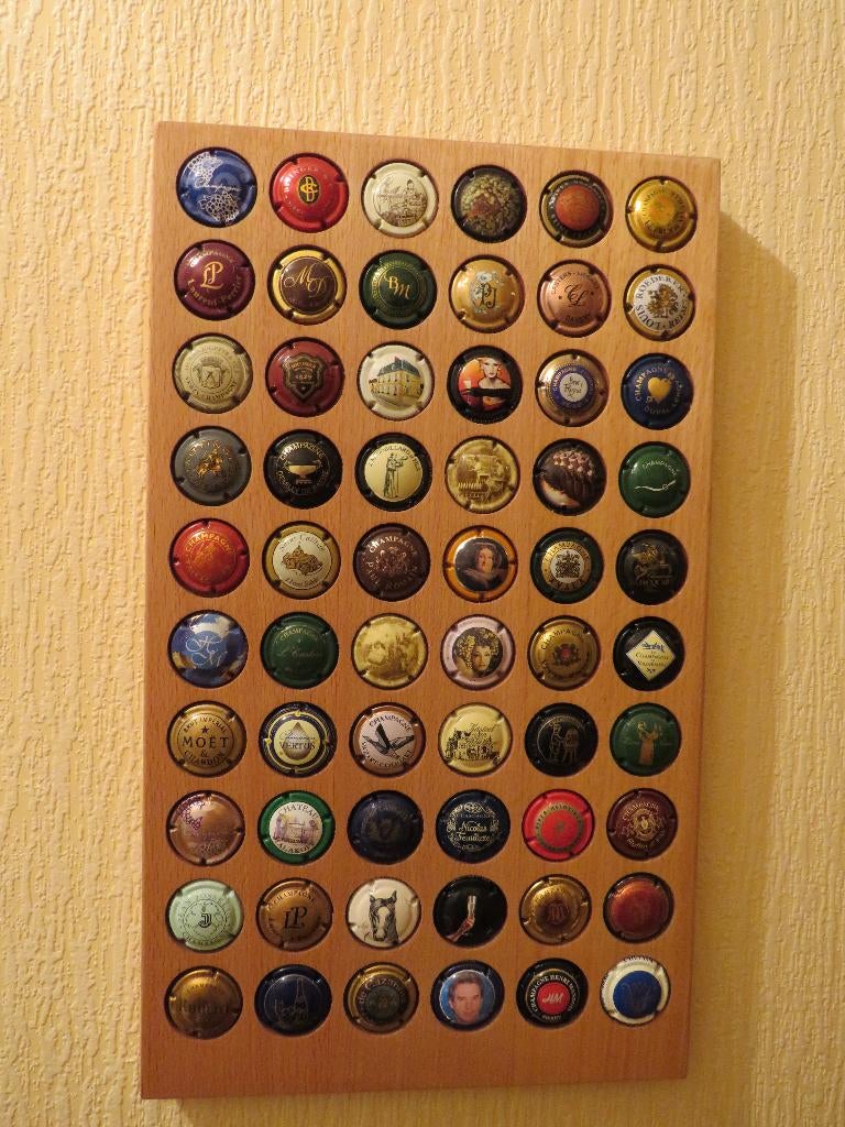Champagne capsules, Ophalen