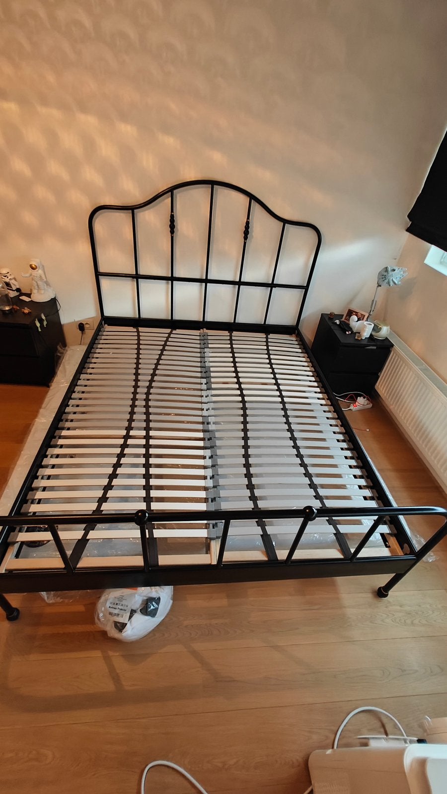 IKEA Sagstau bedframe + matrassenbodems, Maison & Meubles, Chambre à coucher | Lits, Enlèvement, Utilisé, 160 cm, Noir