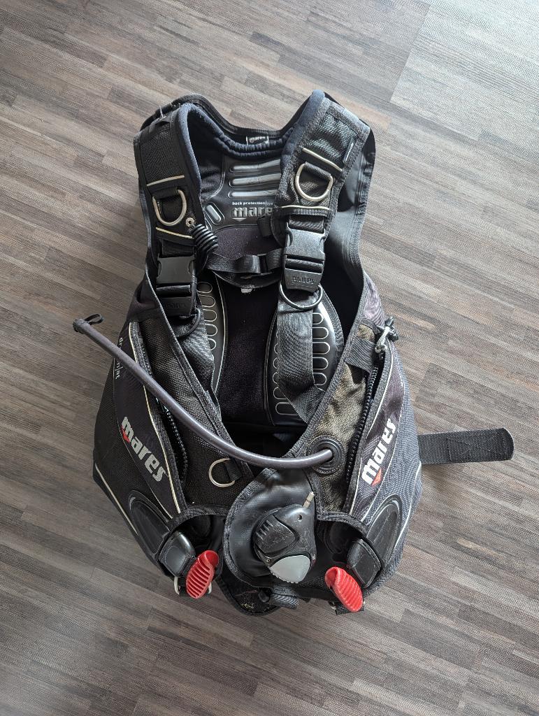 BCD Mares Dragon AT [L], Sports nautiques & Bateaux, Plongée, Enlèvement ou Envoi, Utilisé, Gilet de stabilisation