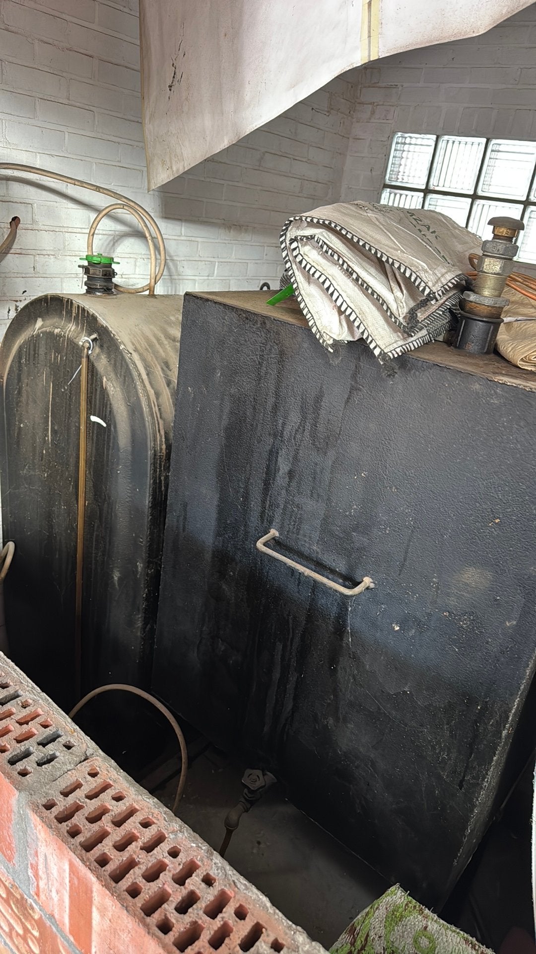 2 stookolie tanks in goede staat, Enlèvement