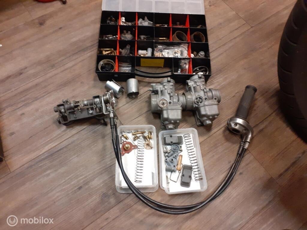 Carburateur Dellorto dell-orto del orto 36 mm + veel delen, Gebruikt, Factorystore.service@ducati.com, Ophalen of Verzenden, Via Antonio Cavalieri Ducati, 74/5, 74/6, 40132 Bologna BO