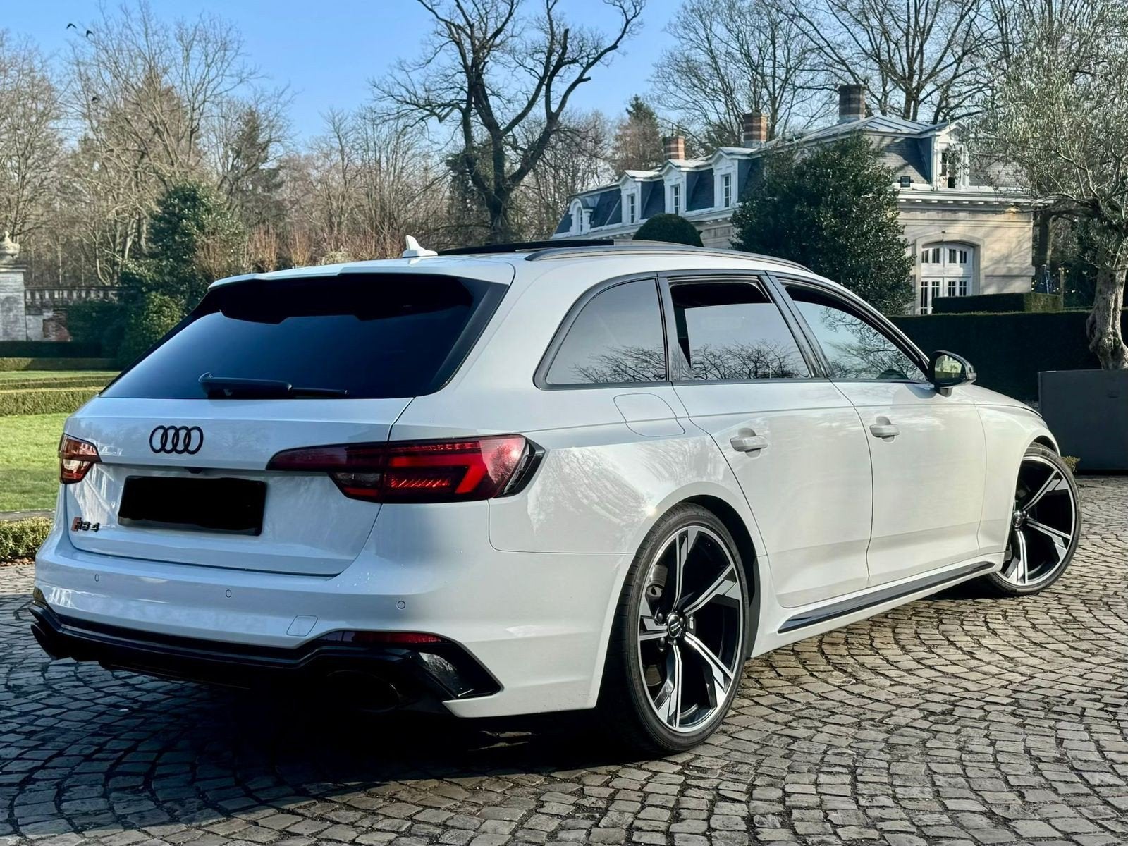 AUDi RS4 full option, Cuir, Achat, Carnet d'entretien, Noir