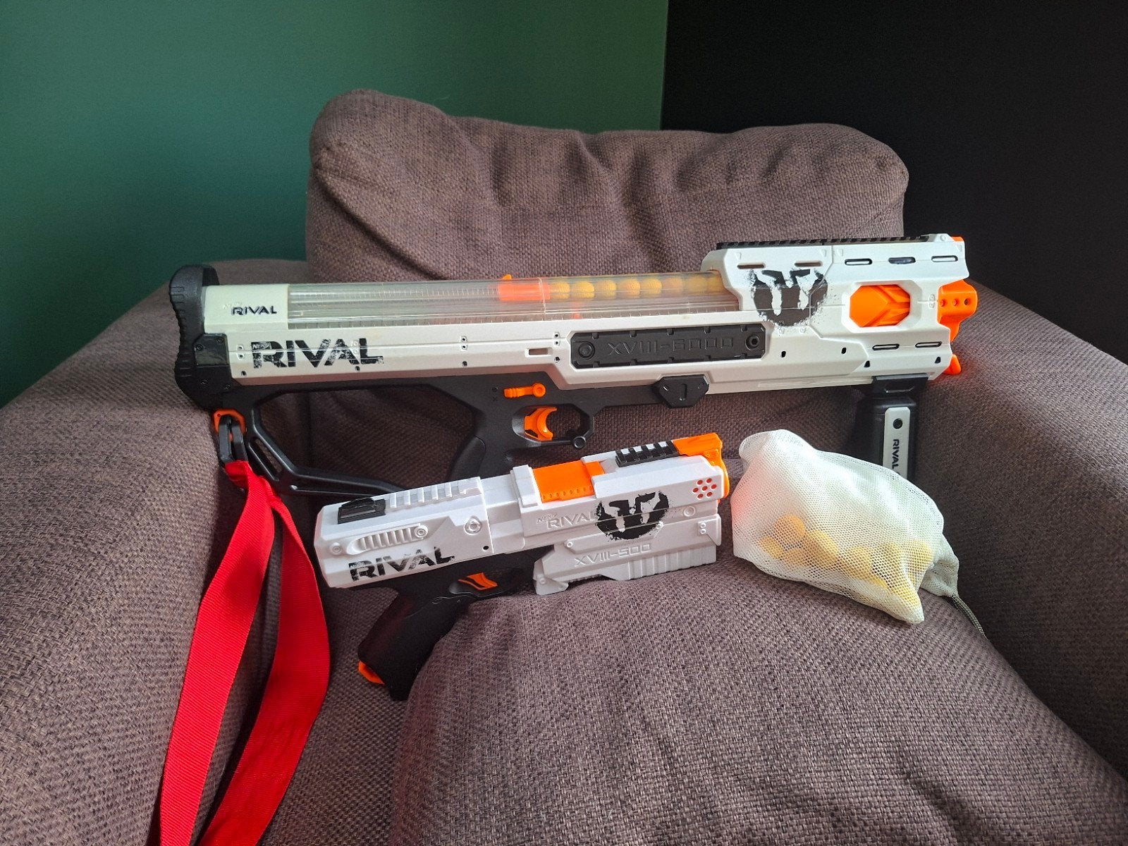 lot de 2 pistolets Nerf Rival + 20 balles, Kinderen en Baby's, Ophalen of Verzenden, Zo goed als nieuw