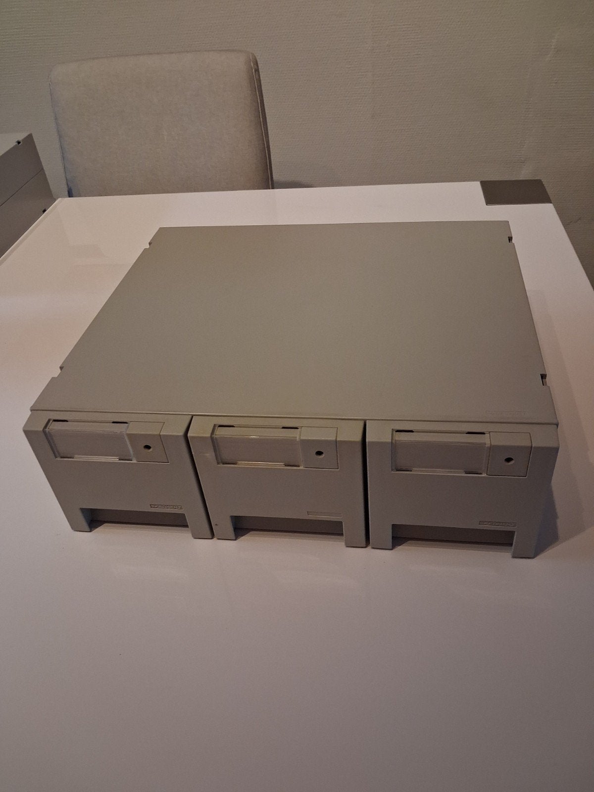 2 vintage EXPONENT compartimenten voor 3,5" diskettes, Ophalen