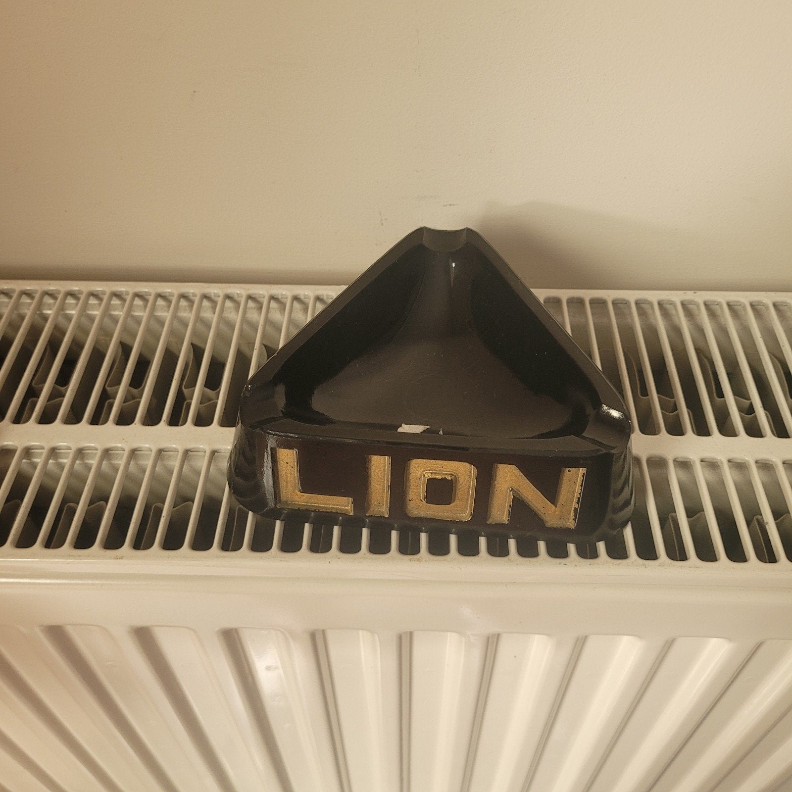 ancien cendrier bière lion tournai