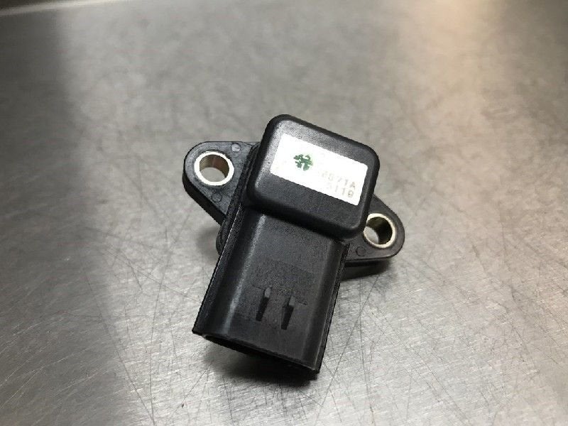 MAP SENSOR Grand Vitara I (FT / GT / HT) (|E1T26571A|), Gebruikt, Suzuki