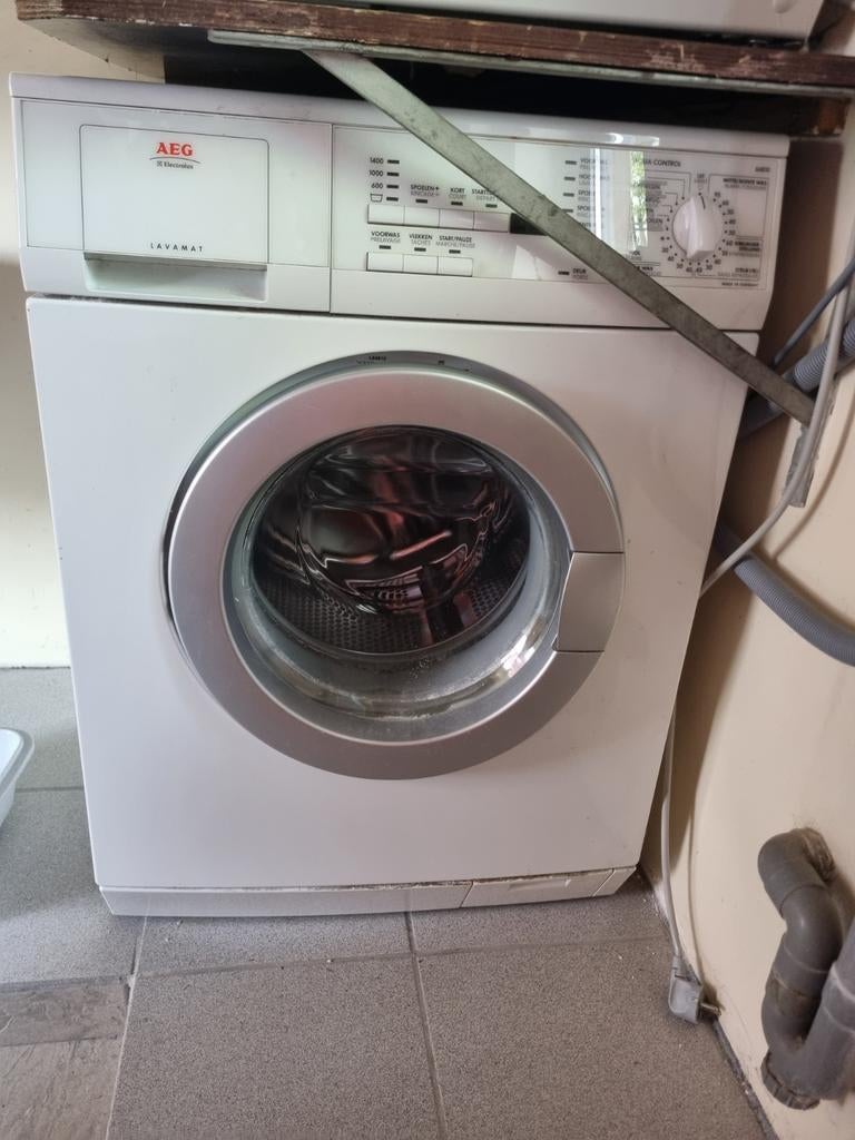 AEG wasmachine, Enlèvement
