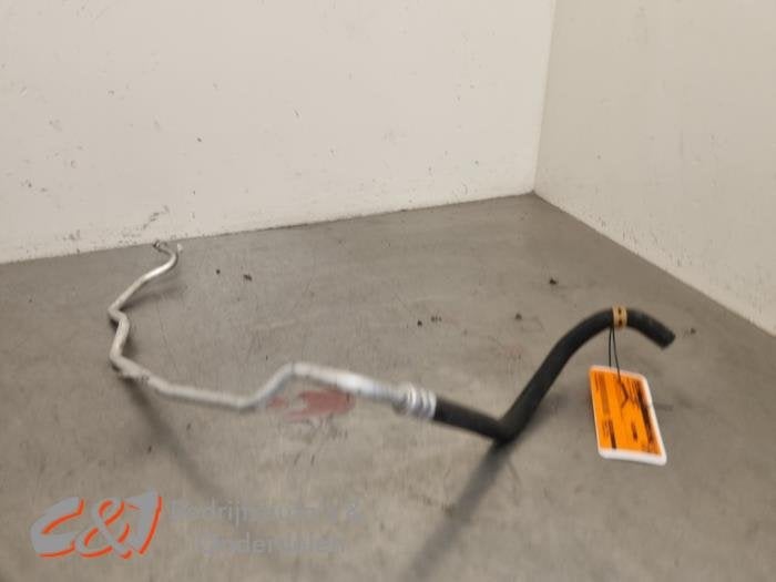 Conduit direction assistée d'un Renault Express, Renault, -, 3 mois de garantie, Utilisé
