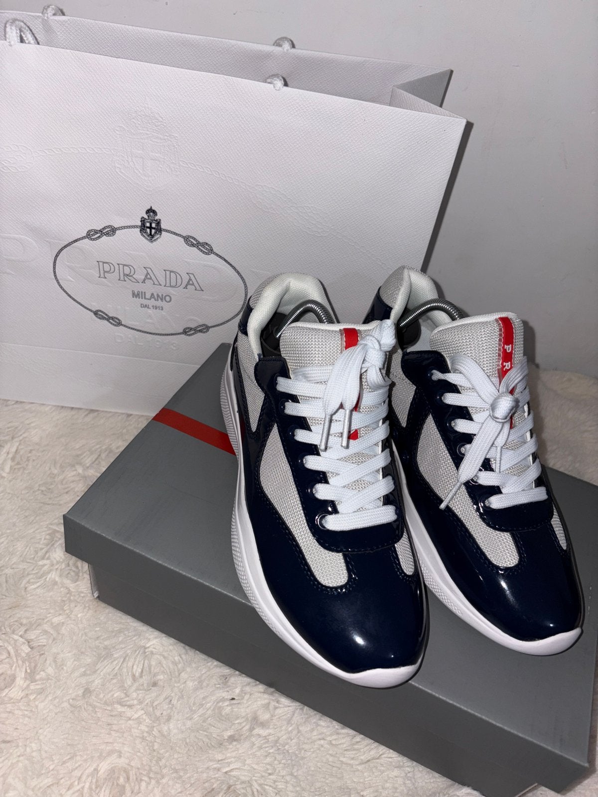 Prada bleu marine, Enlèvement ou Envoi, Comme neuf, Bleu