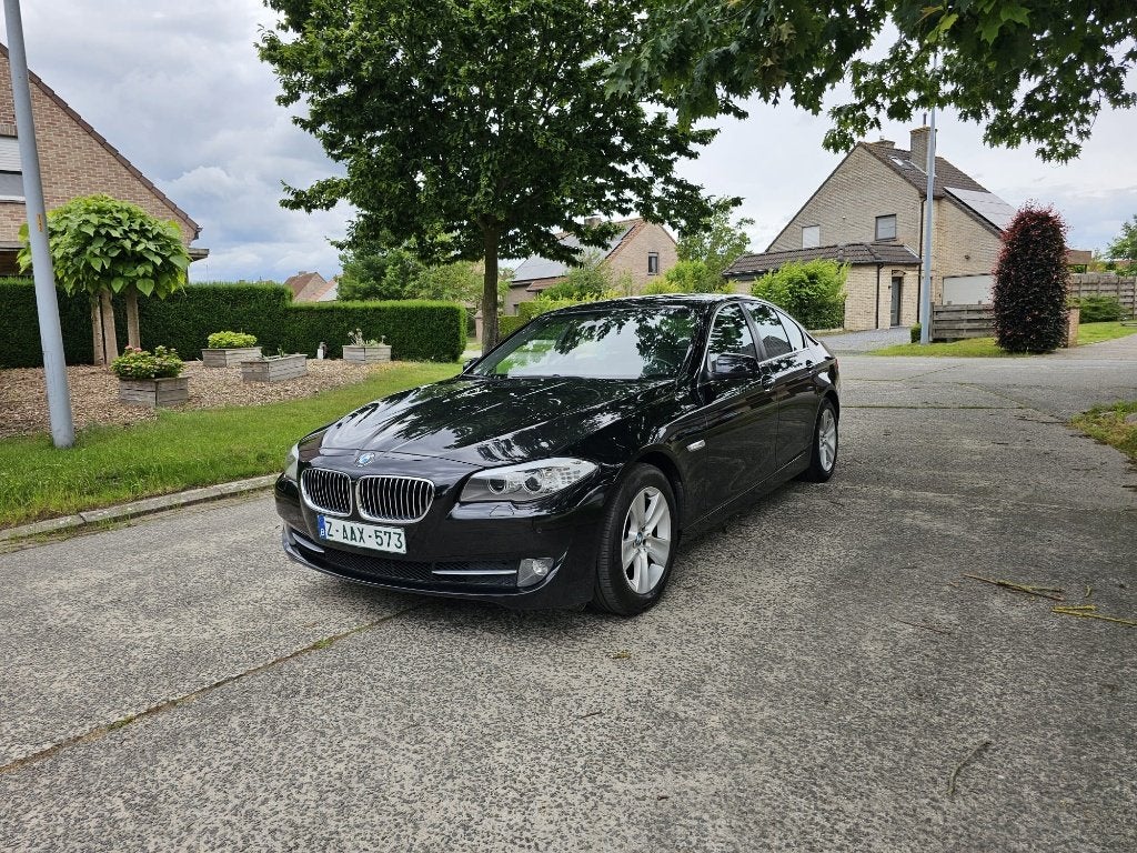 BMW 520i Approuvé à vendre ! ! !, Autos, BMW, Particulier, Série 5, ABS, Essence, Euro 5, Berline, 4 portes, Automatique, Noir