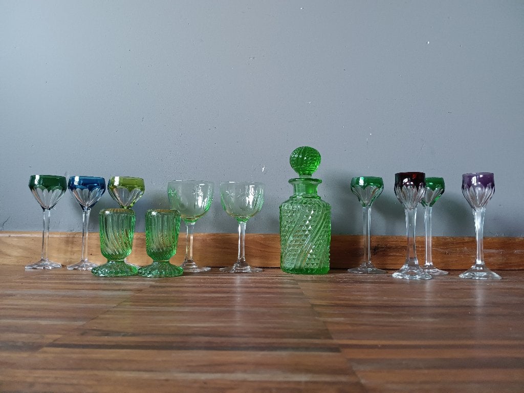 Antiek glaswerk o.a. uraniumglas, Enlèvement ou Envoi