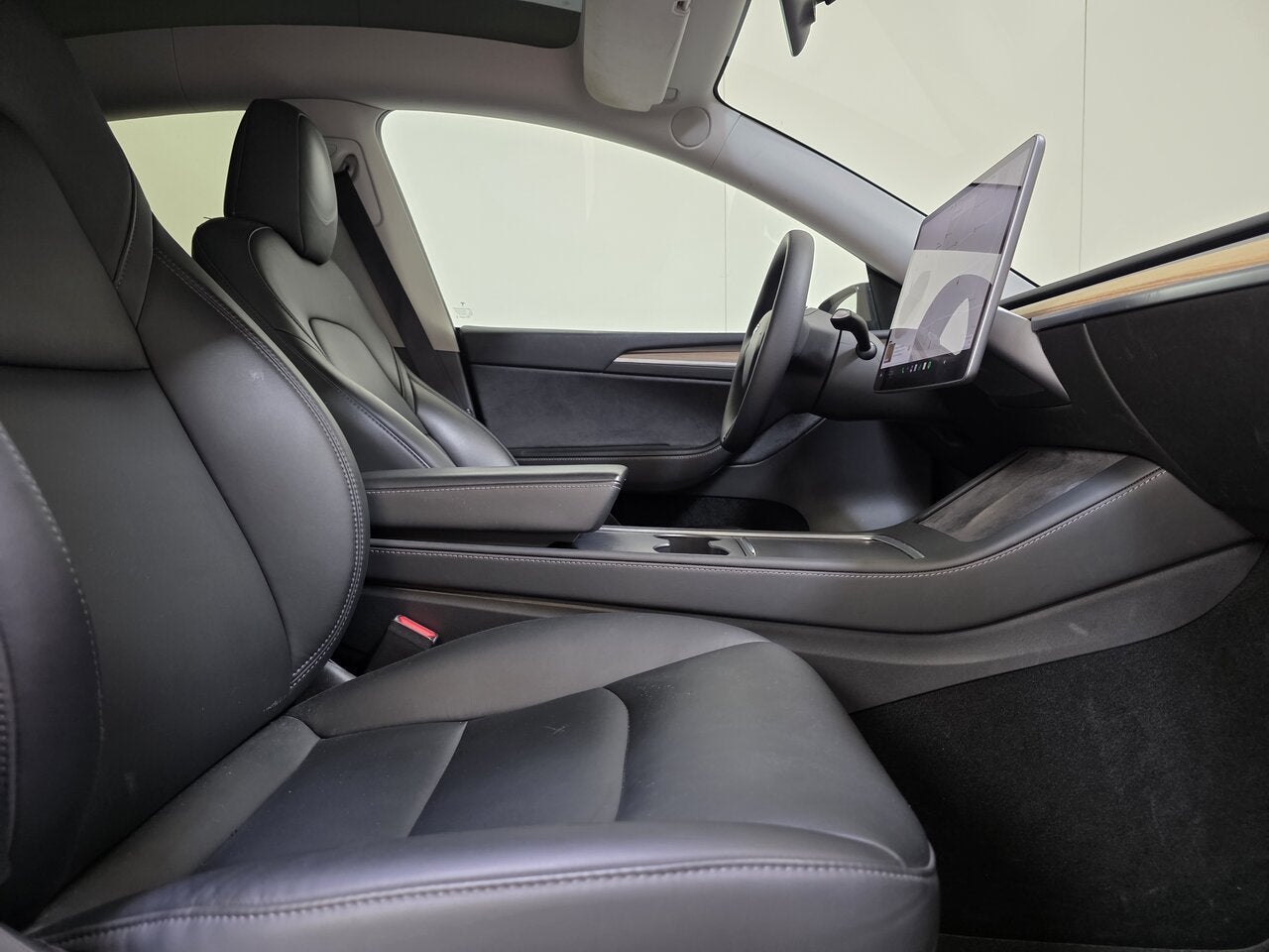 Tesla Model Y  Standard Range - Pano - 406 Km Range! Topsta, Auto's, Tesla, Zwart, https://public.car-pass.be/vhr/744265af-01a9-408e-808c-8dad0444bd3a