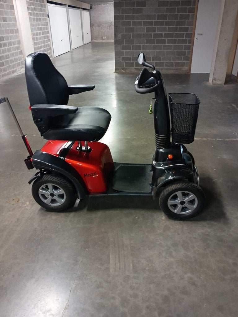 Mezzo scootmobiel, Diversen, Zo goed als nieuw, 46 km of meer, 11 t/m 15 km/u, Ophalen