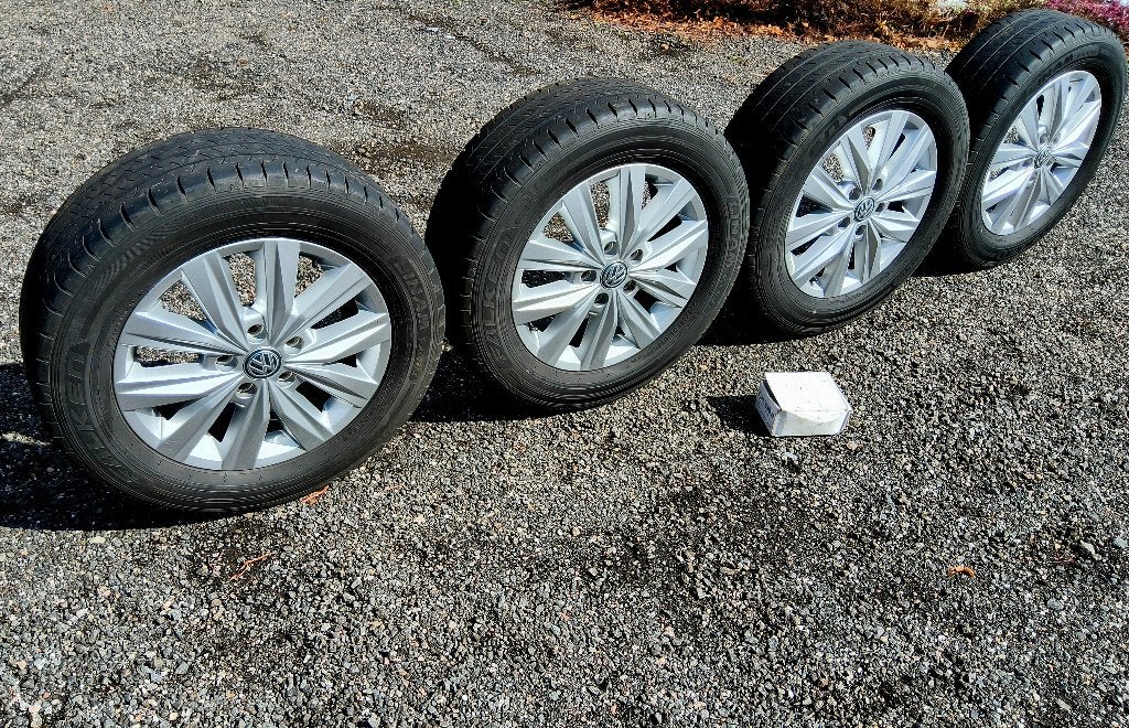 Très belles jantes originales VW Crafter avec pneus été, Pneus et Jantes, Pneus été, Véhicule utilitaire, 17 pouces