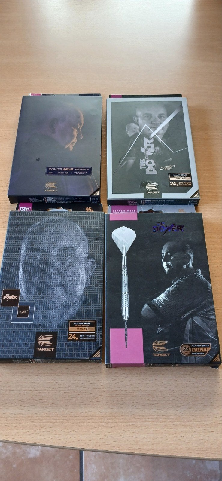 Dartpijlen 4 setjes Phil Taylor ( zie beschrijving), Ophalen of Verzenden, Pijlen