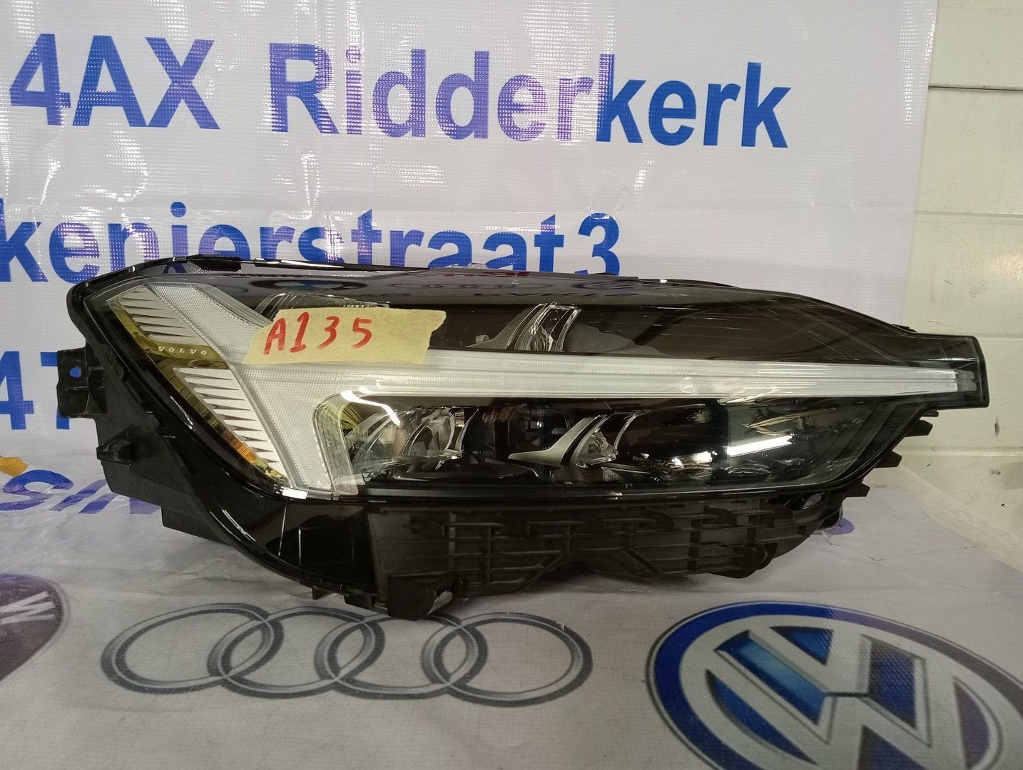 Koplamp Volvo XC60 2 Full Led 32338983 Rechts 2-J60-5038N, Gebruikt, -, -, Ophalen of Verzenden