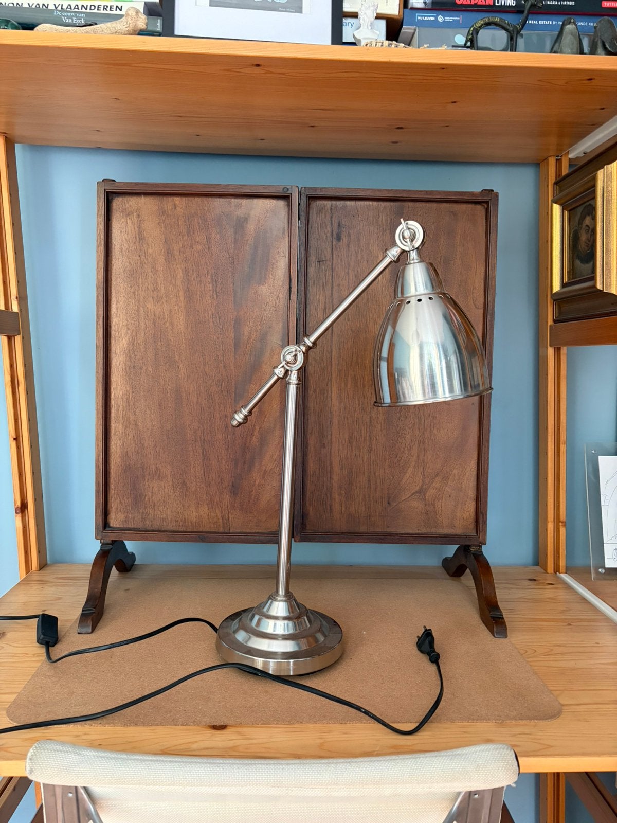 Bureaulamp, Enlèvement