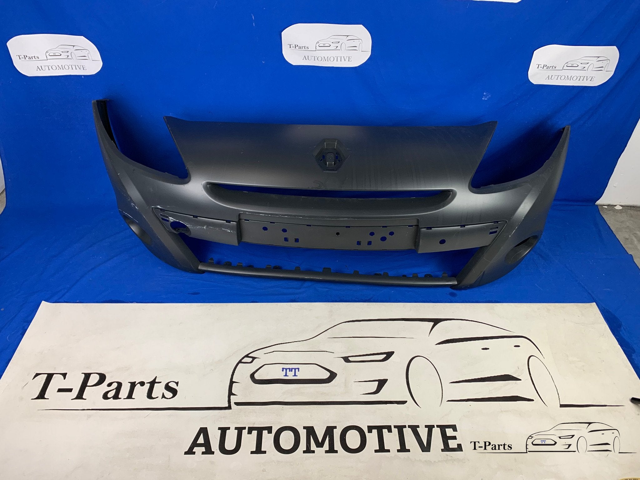Renault clio Voorbumper origineel bumper 185, Auto-onderdelen, Info@fabrikant.eu, Renault, Bumper, Fabrikantstraat 1
1000 AA  Amsterdam