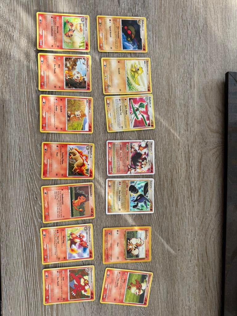 Reeks pokemonkaarten, Ophalen of Verzenden, Zo goed als nieuw