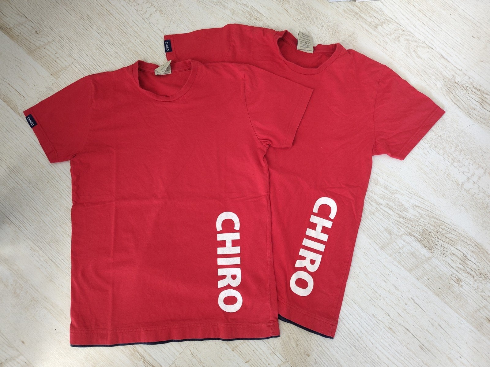 2 nieuwe Chiro t-shirts maat 38 / M, Ophalen, Maat 48/50 (M)