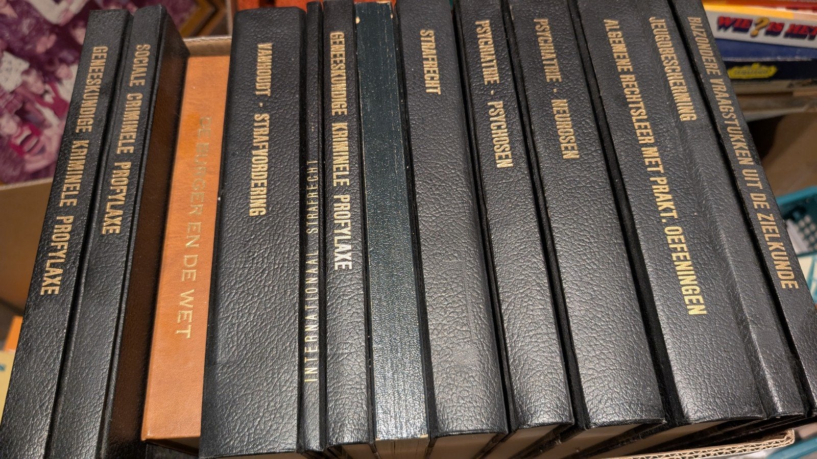 Diverse oude boeken criminologie richting, Boeken, Ophalen