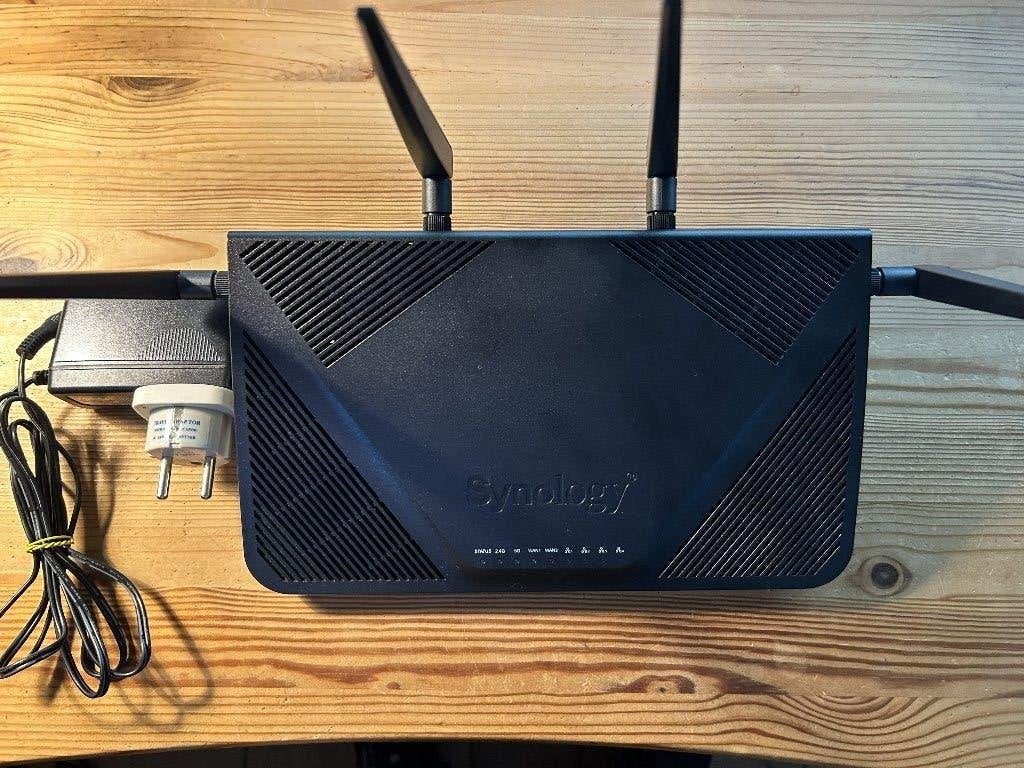 Synology Routeur RT2600ac, Ophalen of Verzenden, Gebruikt, Router, Synology