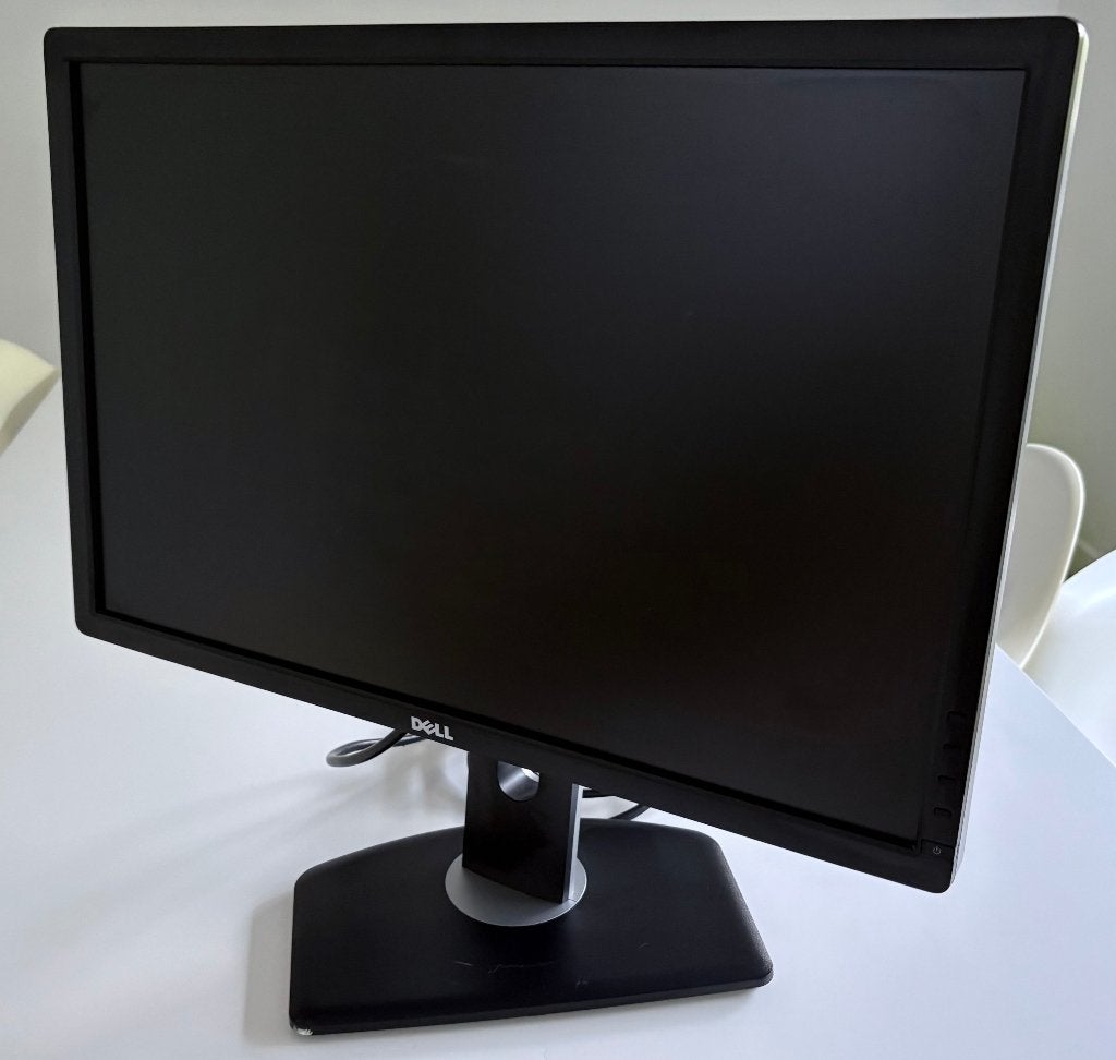 Dell UltraSharp U2412M - 24" monitor, Computers en Software, Monitoren, Gebruikt, 60 Hz of minder, DisplayPort, DVI, HDMI, In hoogte verstelbaar