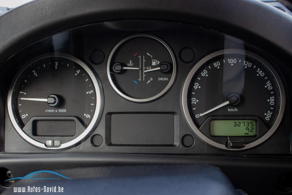 Land Rover Defender 90 VAN TD4 2.4d 4X4/32 000 km, Achat, Entreprise, 2 places, Boîte manuelle
