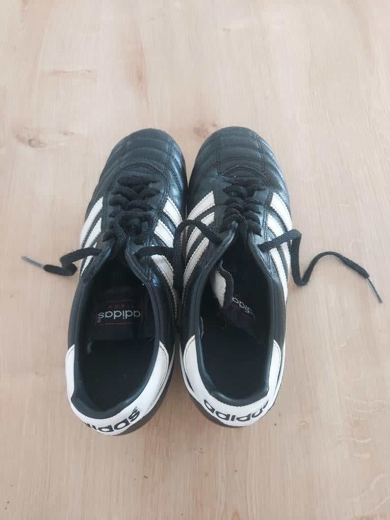 Voetbalschoenen Adidas Kaiser 5 liga, Sport en Fitness, Voetbal, Ophalen