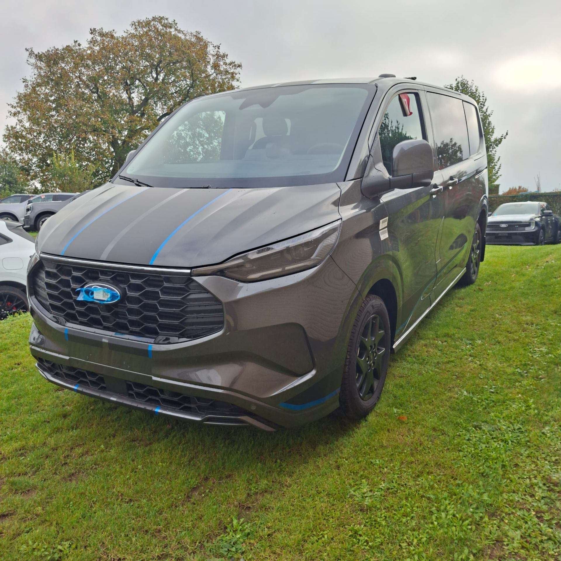 Ford Transit Custom Dubbele cabine Sport L1 2.5i Phev, Automaat, Gebruikt, Bedrijf, 5 zetels