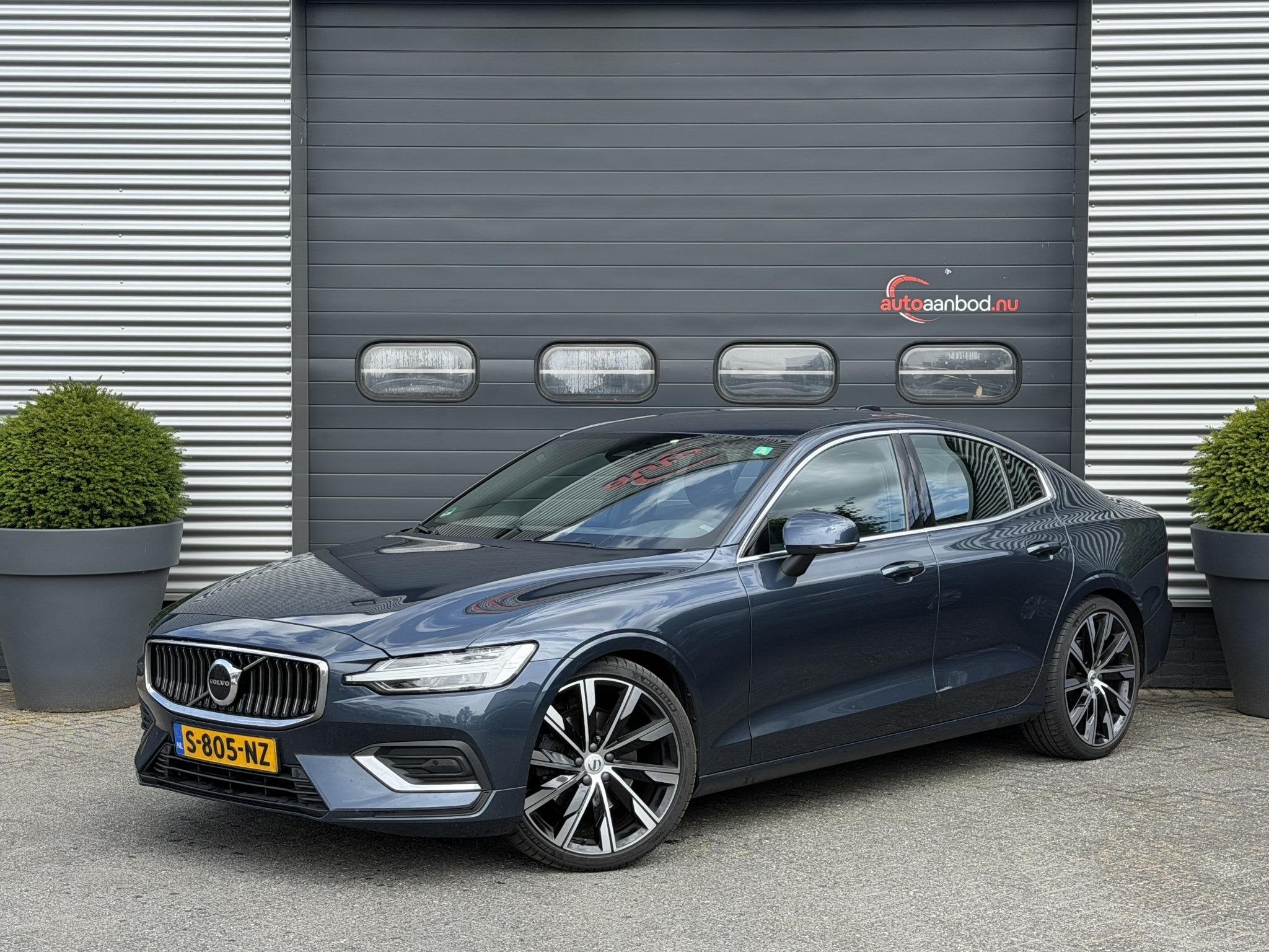 Volvo S60 2.0 B4 Plus Bright (automatique), Autos, 1800 kg, Entreprise, S60, Automatique