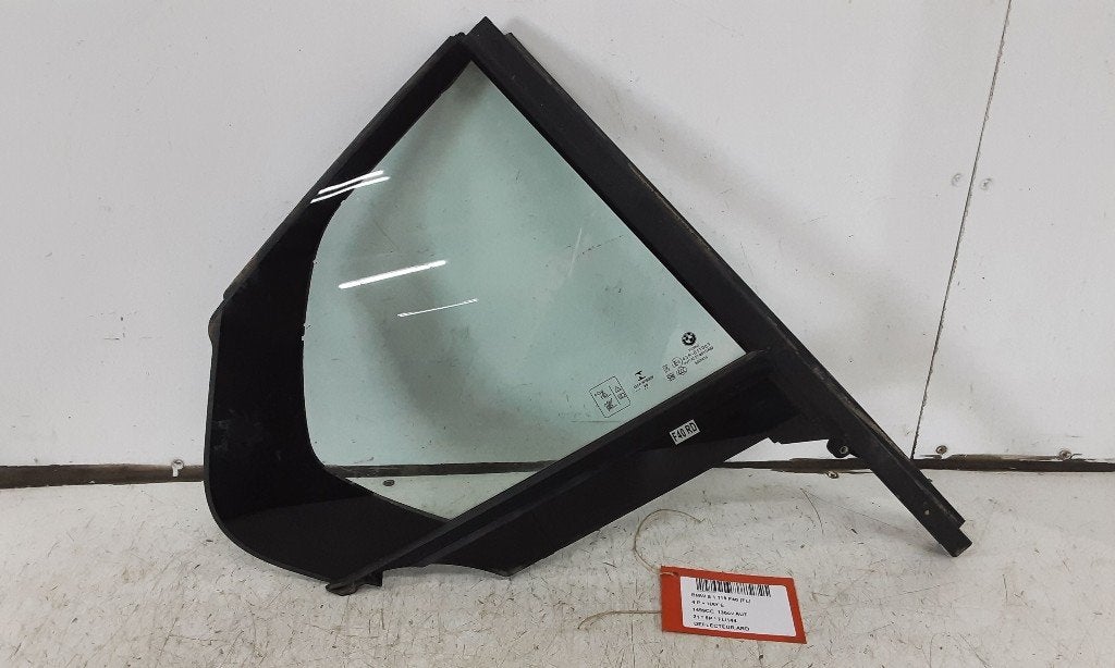 VITRE ARRIERE DROITE BMW 1 serie (F40) (01-2019/-), Utilisé, BMW