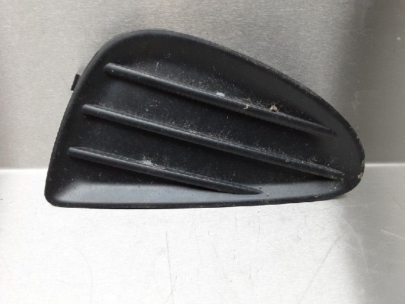 PARE-CHOCS PART AVANT GAUCHE Yaris III (P13) (|814820D140|), Utilisé, Avant, Toyota, Pare-chocs