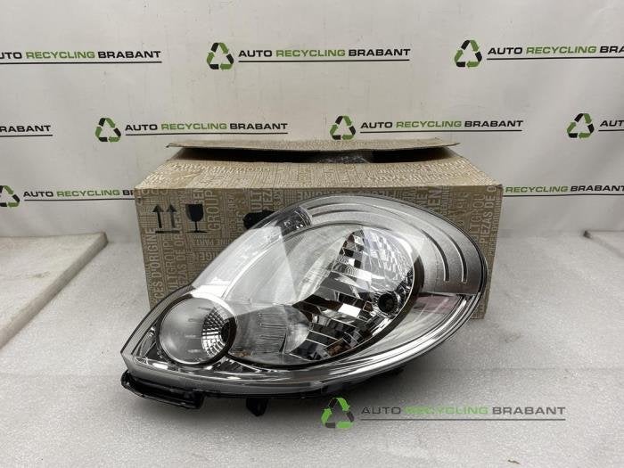Phare droit d'un Renault Kangoo, Autos : Pièces & Accessoires, -, 3 mois de garantie, Utilisé, -