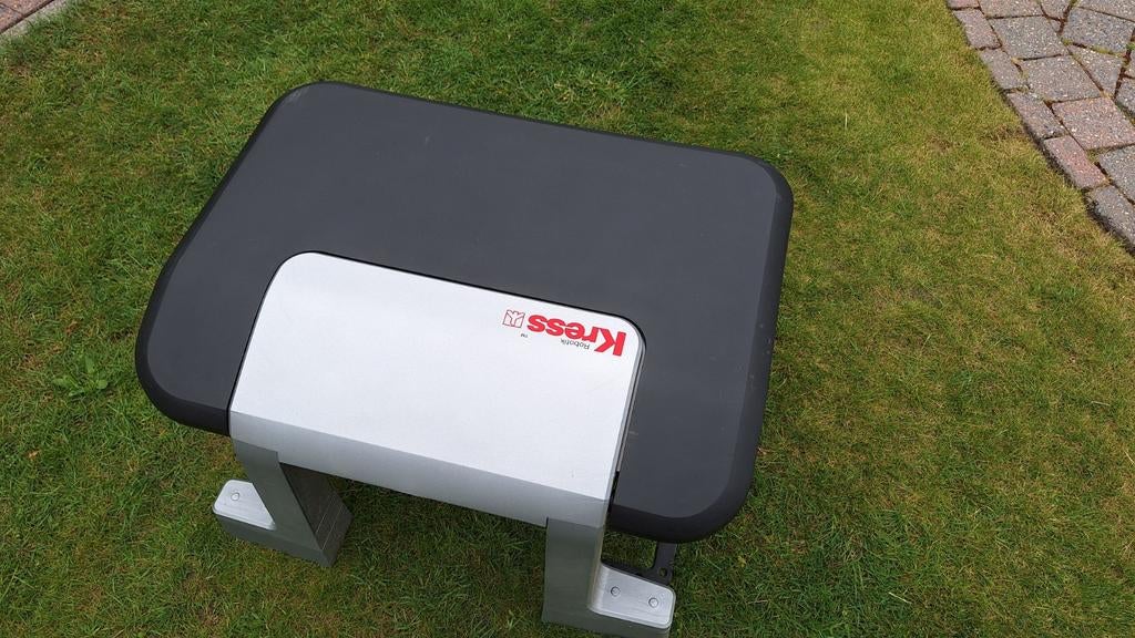 Huisje voor Kress robotmaaier, Tuin en Terras, Ophalen