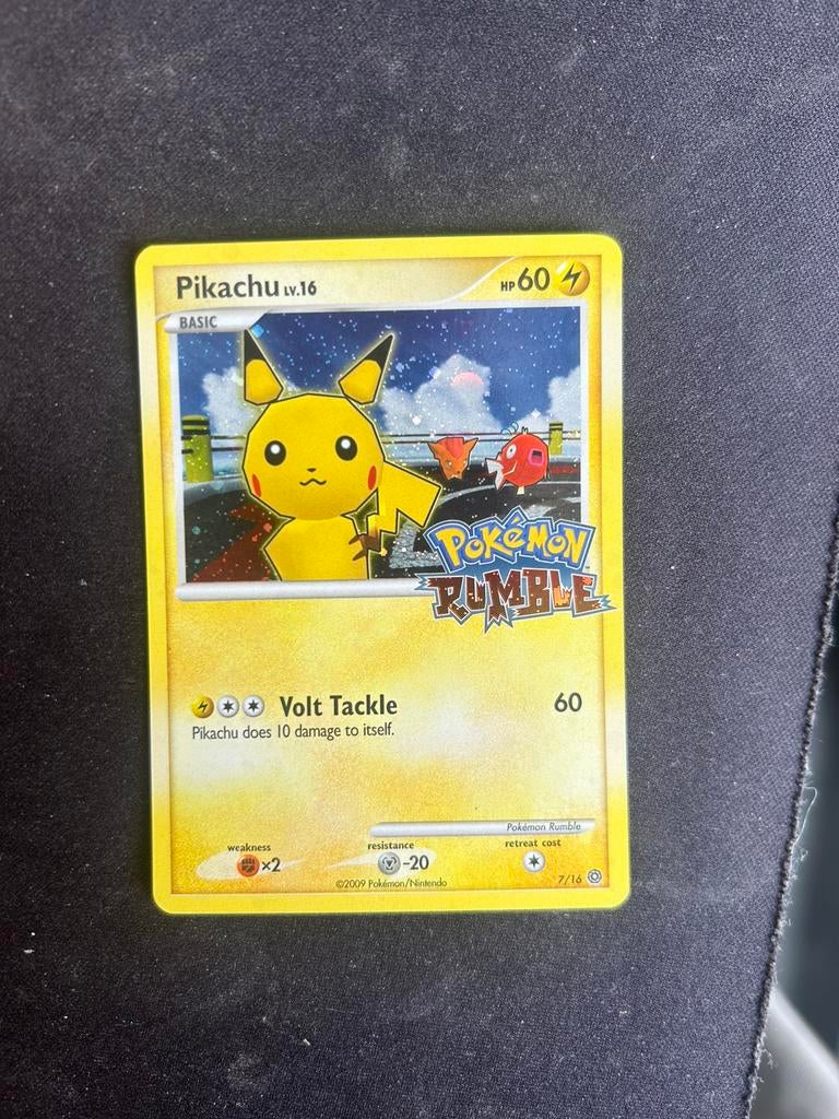 Pikachu team rumble, Ophalen of Verzenden, Zo goed als nieuw, Losse kaart, Foil