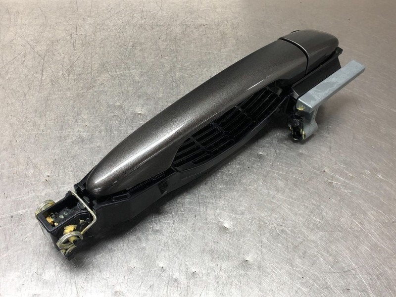 POIGNEE EXTERIEURE ARRIÈRE DROITE Mazda 2 (DJ / DL), Utilisé, Arrière, Mazda