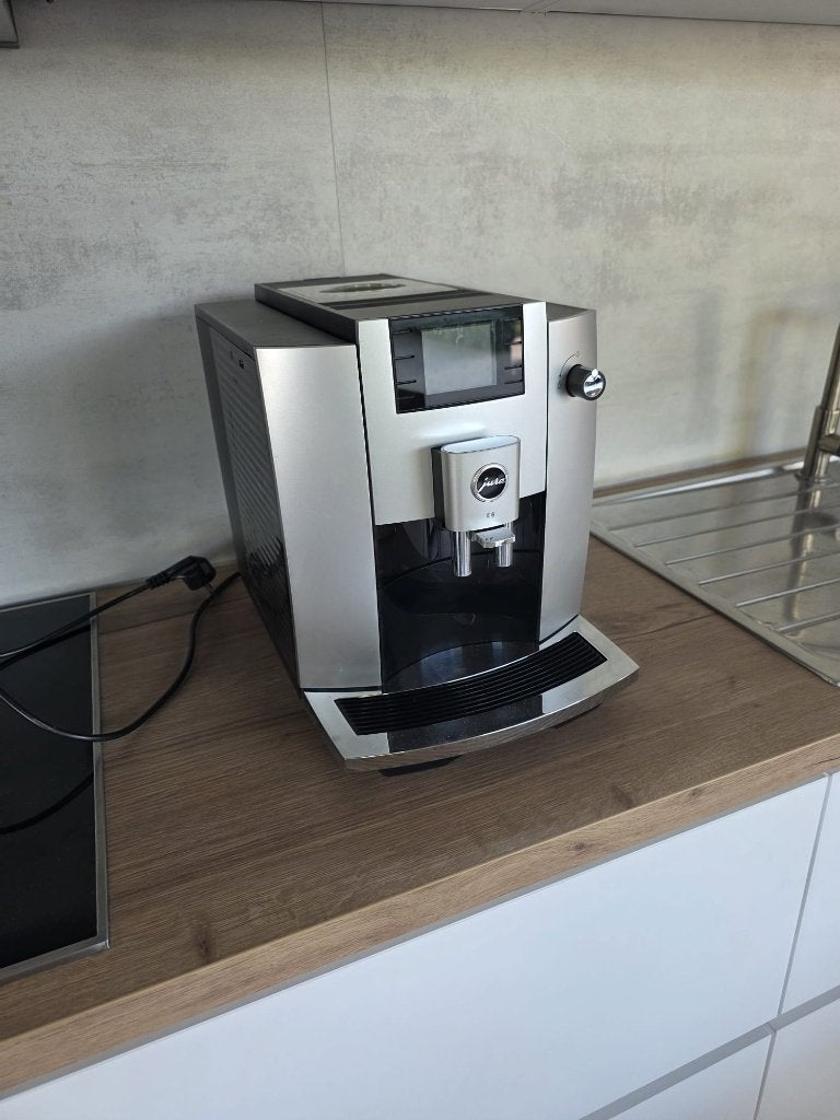 Jura E6, Ophalen, Niet werkend, Koffiemachine, Gemalen koffie